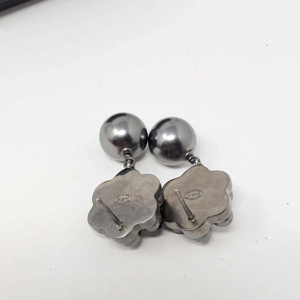 100% Authentic CHANEL Dark Grey CC Pearl Stud Earrings 370-082825 - Picture 6 of 11